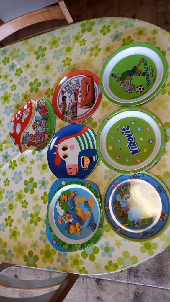Plastic borden voor kinderen - 1 of 2 euro, Ophalen of Verzenden