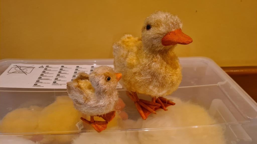 Paas Decoratie pluche kip / kuikens., Ophalen of Verzenden, Zo goed als nieuw