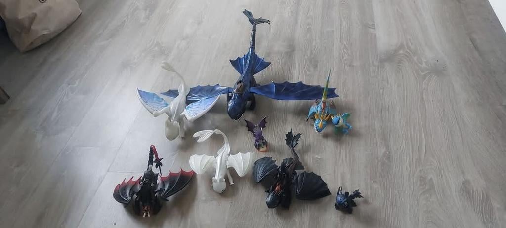 Dragons speelgoed + plasticine, Ophalen of Verzenden