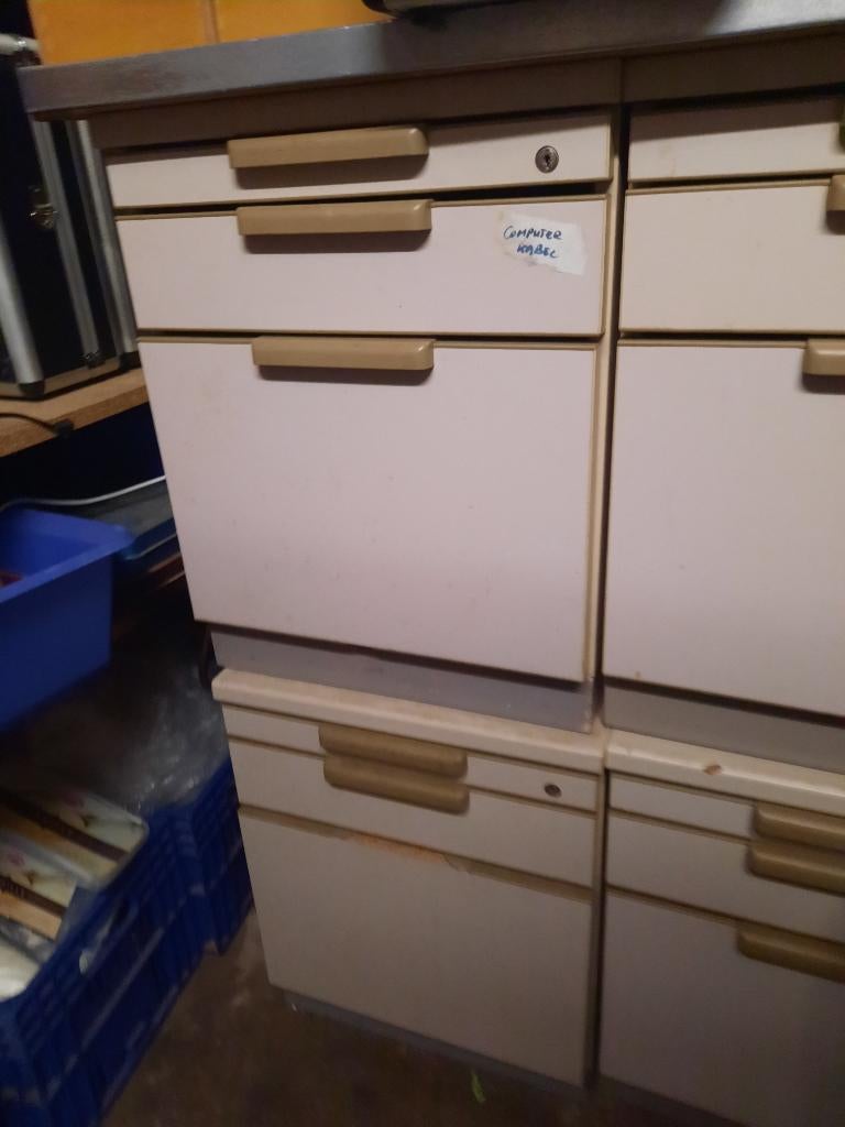 2 blocs de bureau, Archives et Rangement, Enlèvement, Utilisé, Bureau