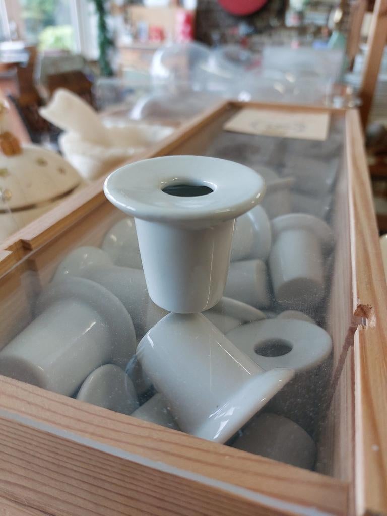 9€/pièce - Encrier en porcelaine pour ancien banc d'école, Enlèvement ou Envoi