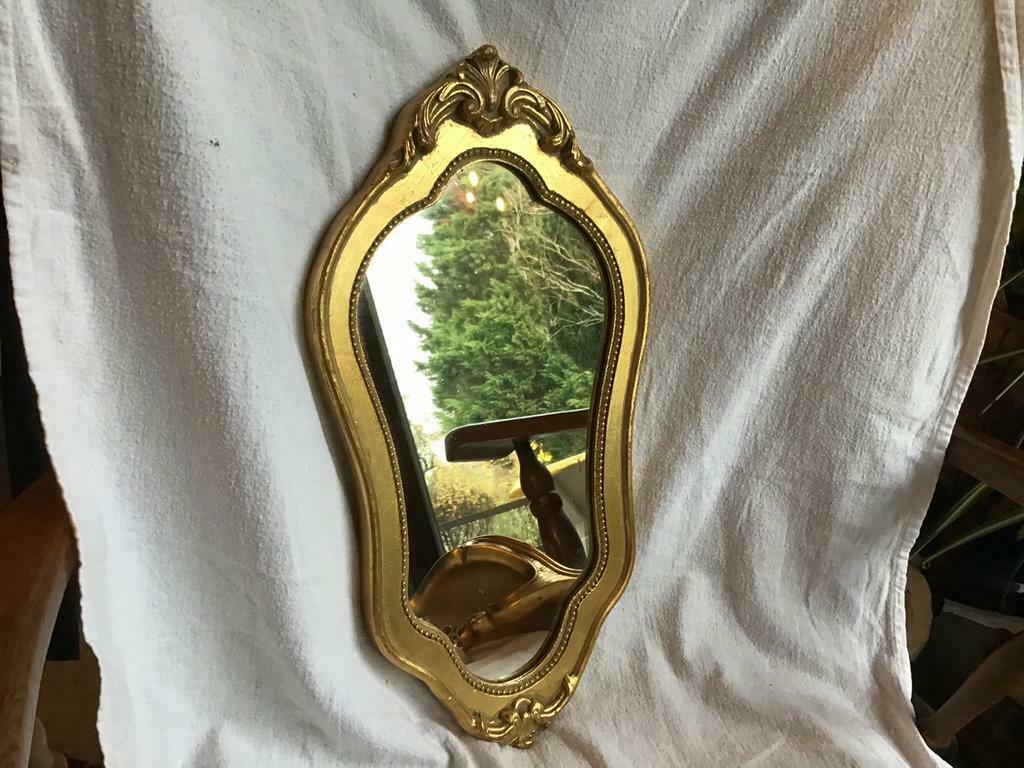 Miroir dans cadre en bois doré à la feuille, Antiquités & Art, Ovale, Moins de 50 cm
