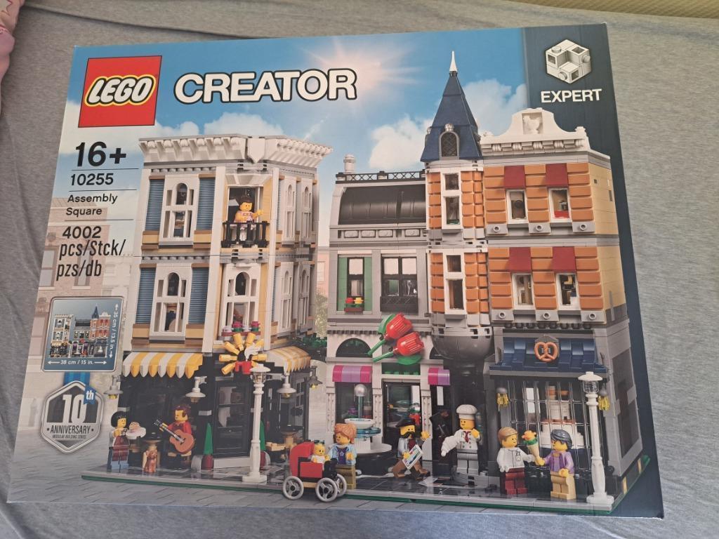 10255 LEGO Assembly Square, Enlèvement, Neuf, Ensemble complet, Lego