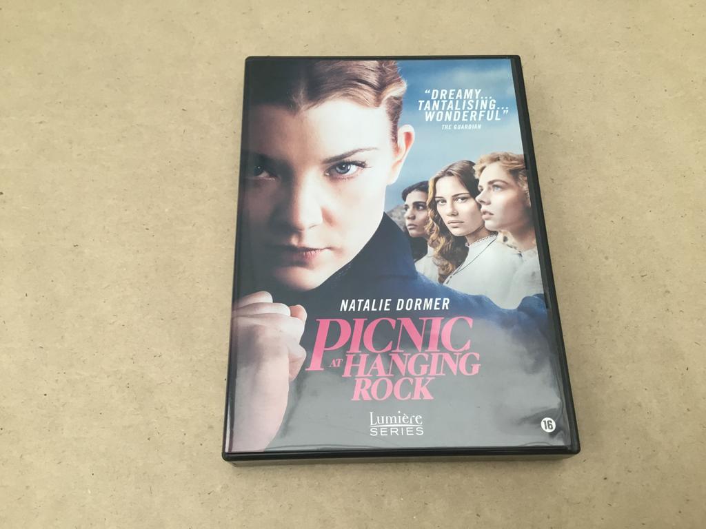 Dvd miniserie Picnic at Hanging Rock, Vanaf 16 jaar, Ophalen of Verzenden, Zo goed als nieuw, Historisch of Kostuumdrama