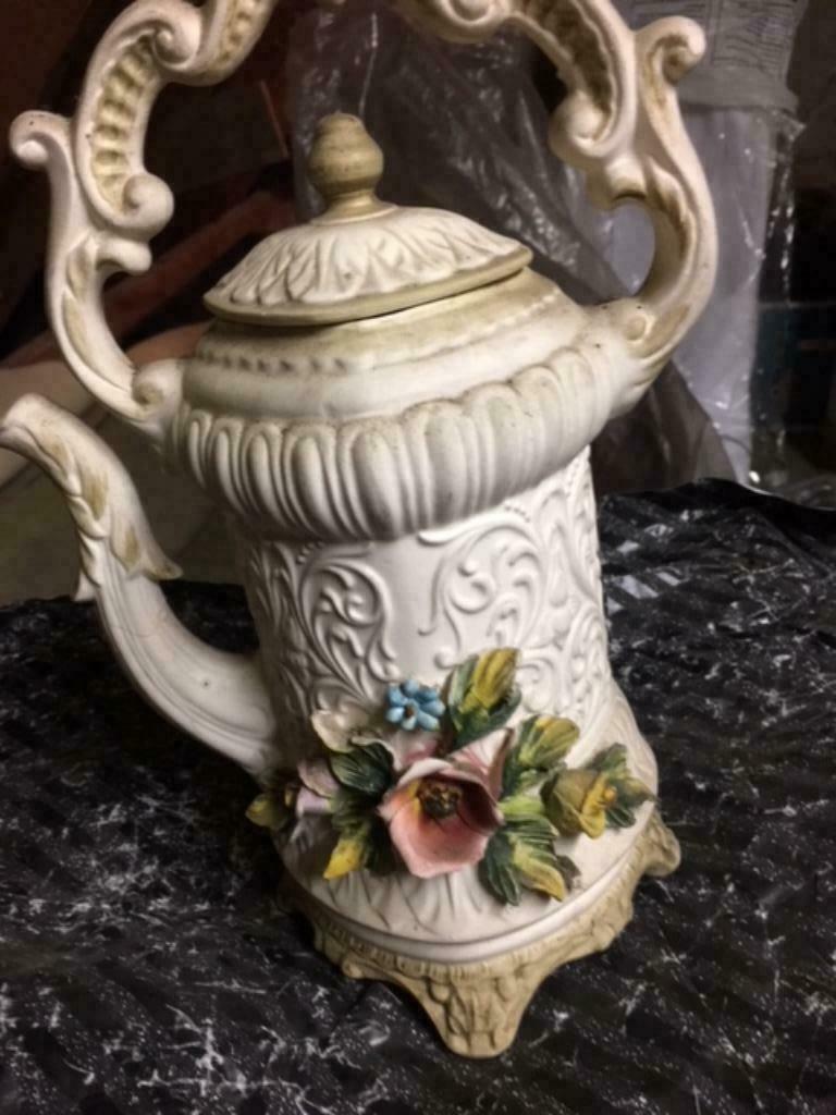 Koffiekan in biscuit, Antiek en Kunst, Antiek | Keramiek en Aardewerk, Ophalen of Verzenden