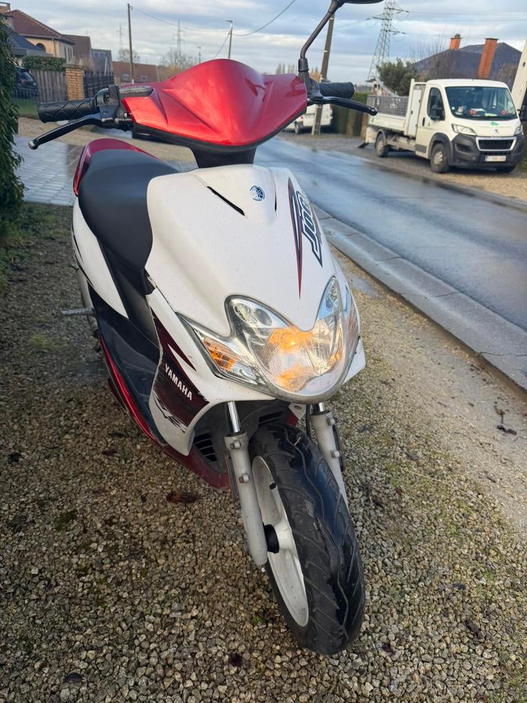 Booster jogrr yamaha, Vélos & Vélomoteurs, Enlèvement ou Envoi, Utilisé, JogR ou RR, Classe A (25 km/h)