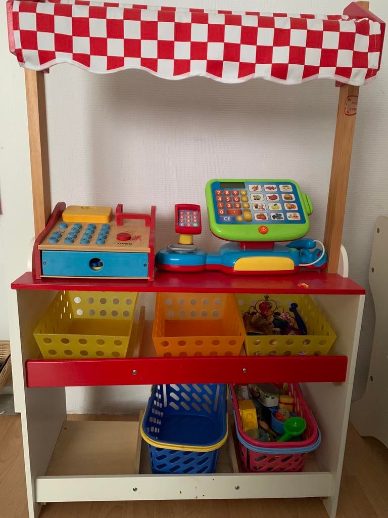 Winkeltje met 2 kassa’s en mandjes ., Kinderen en Baby's, Ophalen, Gebruikt