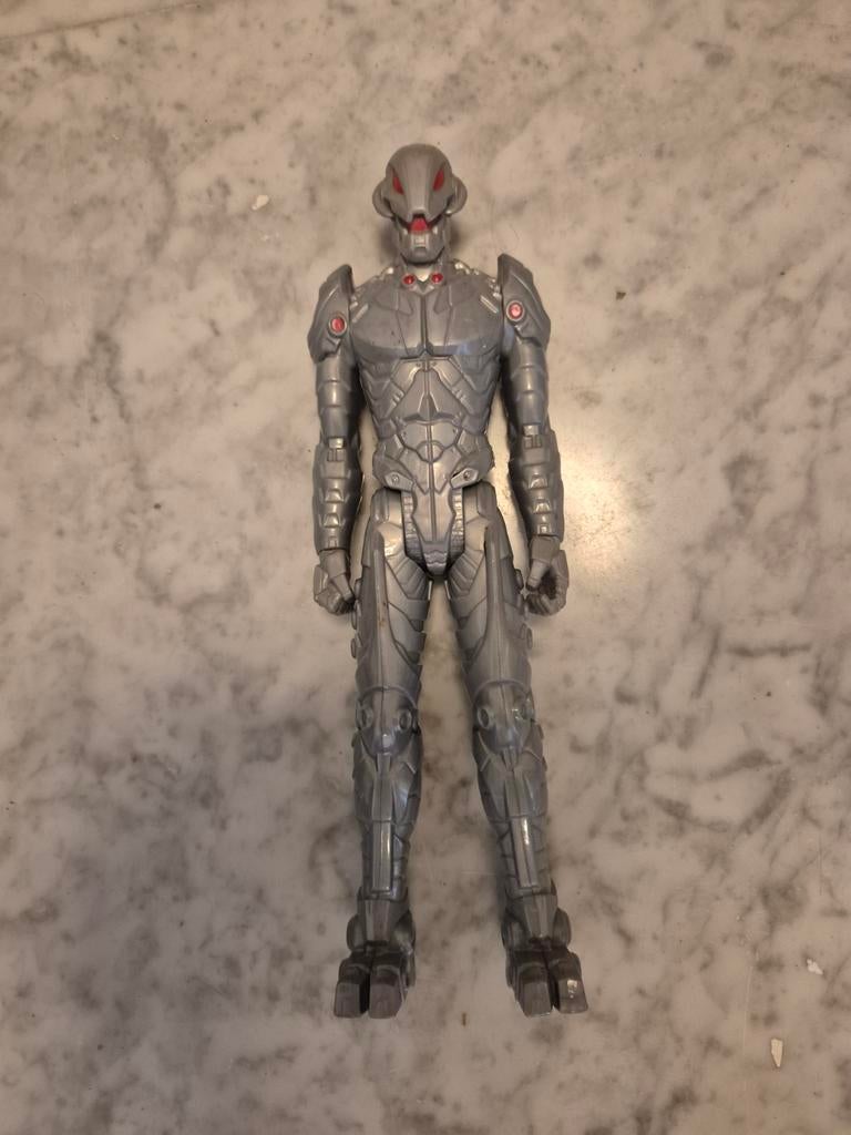 Actiefiguur Ultron avengers, Kinderen en Baby's, Speelgoed | Actiefiguren, Ophalen