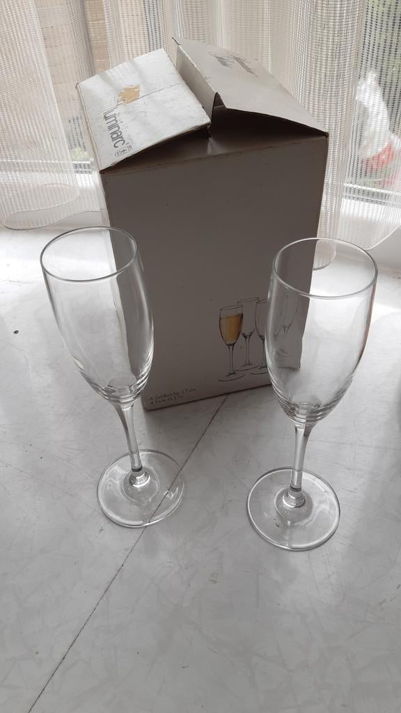 4 flûtes à champagne, Enlèvement ou Envoi, Comme neuf