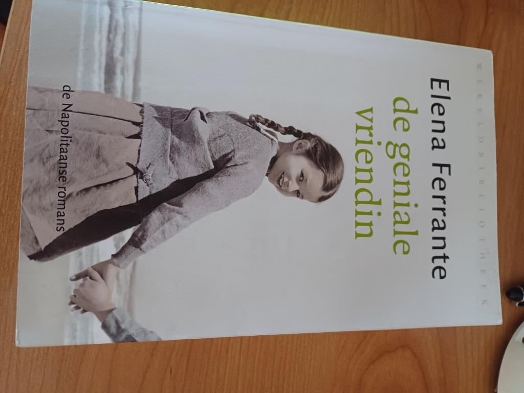 De Geniale Vriendin, Ophalen, Gelezen, Elena Ferrante, Europa overig