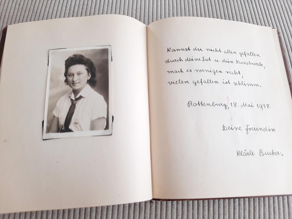 Notitieboek poëzie uit de Tweede Wereldoorlog