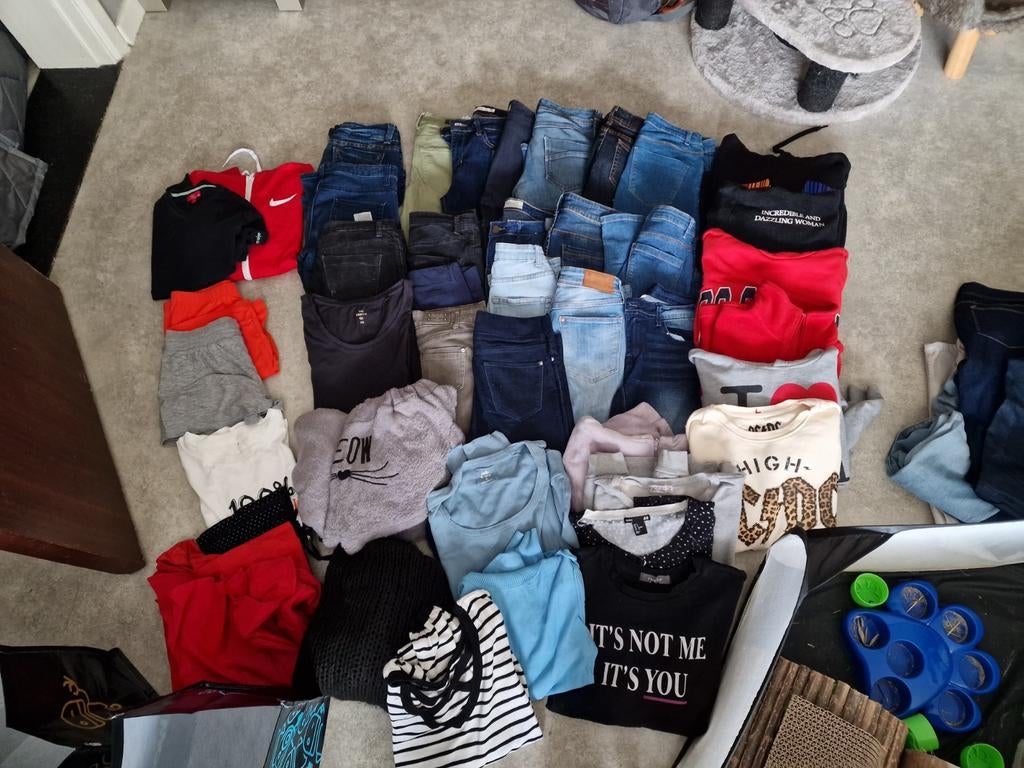 Pakket kledij maat s  mat 36, Kleding | Dames, Dames-kledingpakketten, Ophalen, Maat 36 (S)