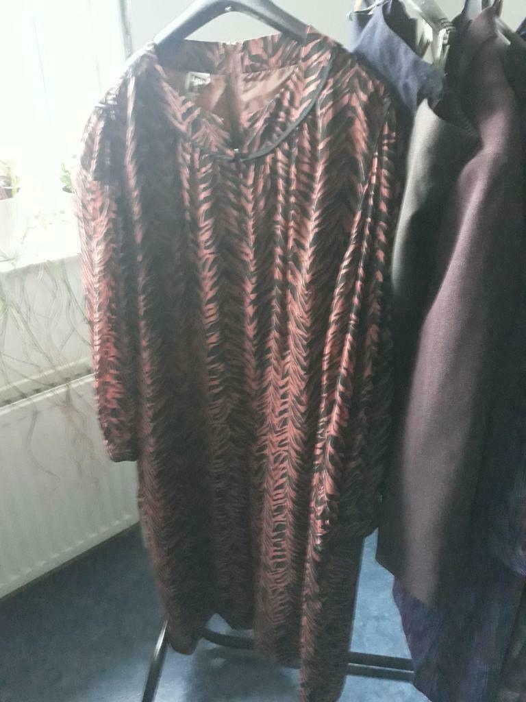 Robe de fête taille 48, Enlèvement ou Envoi, Comme neuf