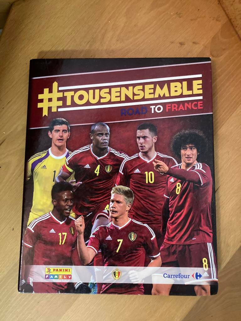 VOETBALALBUM, Verzamelen, Zo goed als nieuw