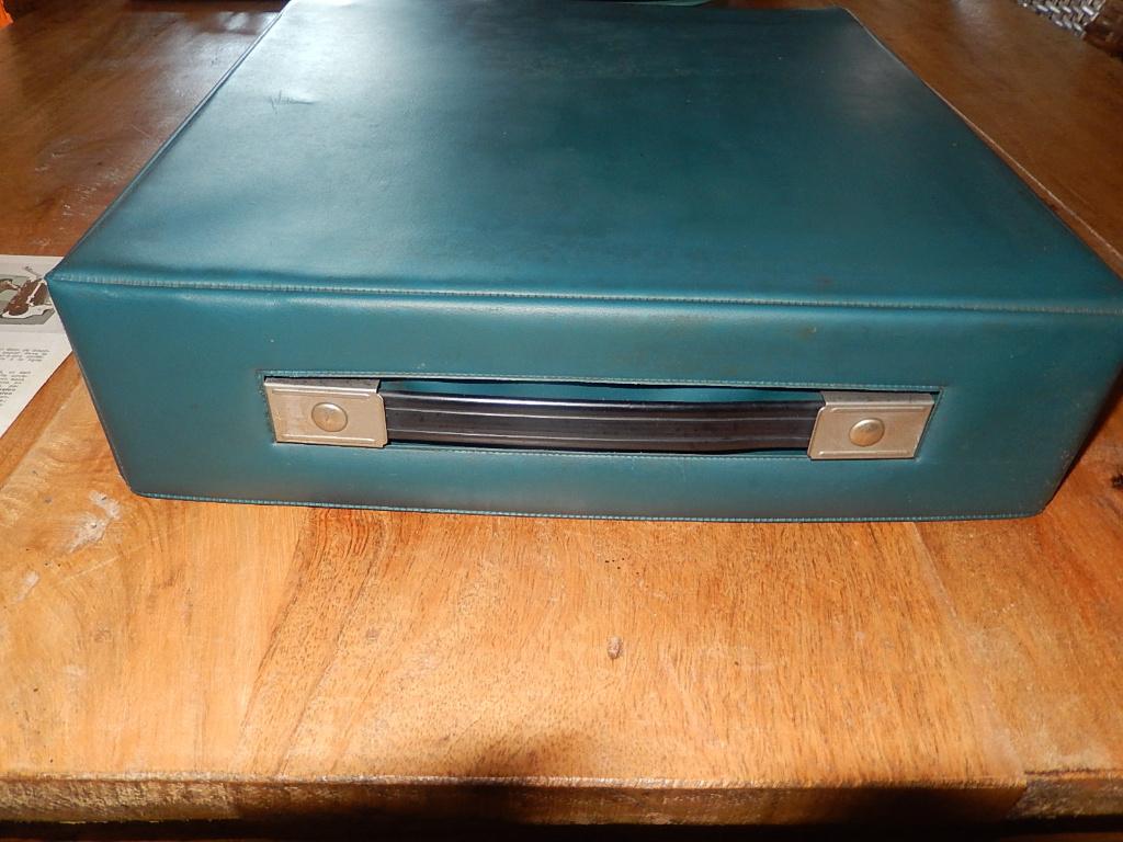 Machine à écrire Olivetti Lettera 32, Enlèvement, Comme neuf