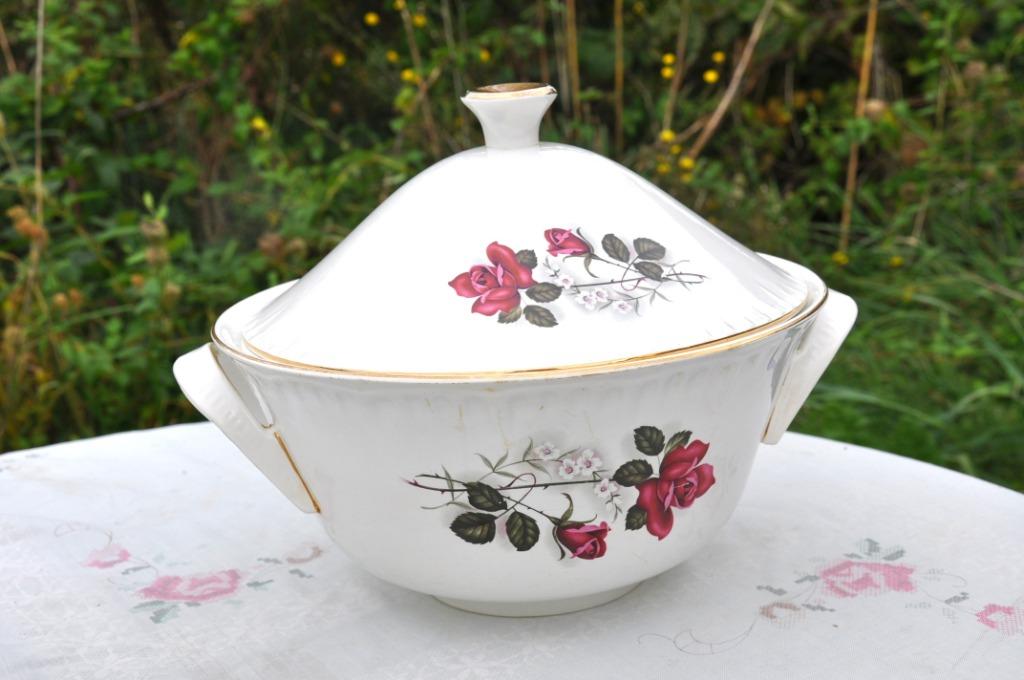 soupière en faience sarreguemines, Antiquités & Art, Enlèvement ou Envoi