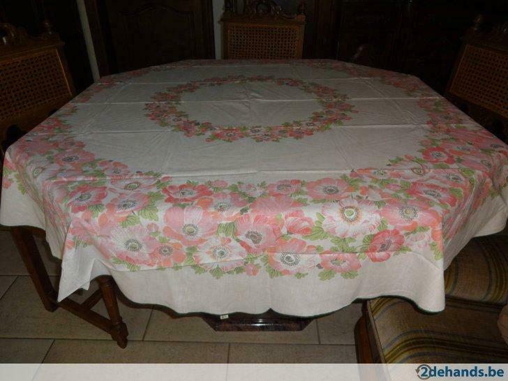 Tafellaken rond met lente motief in stof., Huis en Inrichting, Keuken | Textiel, Ophalen, Gebruikt
