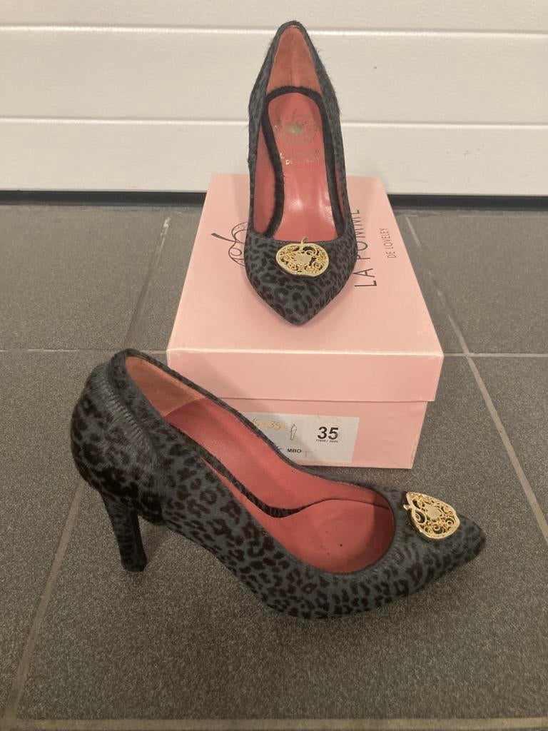 Pumps maat 35, Kleding | Dames, Ophalen of Verzenden, Zo goed als nieuw, Pumps
