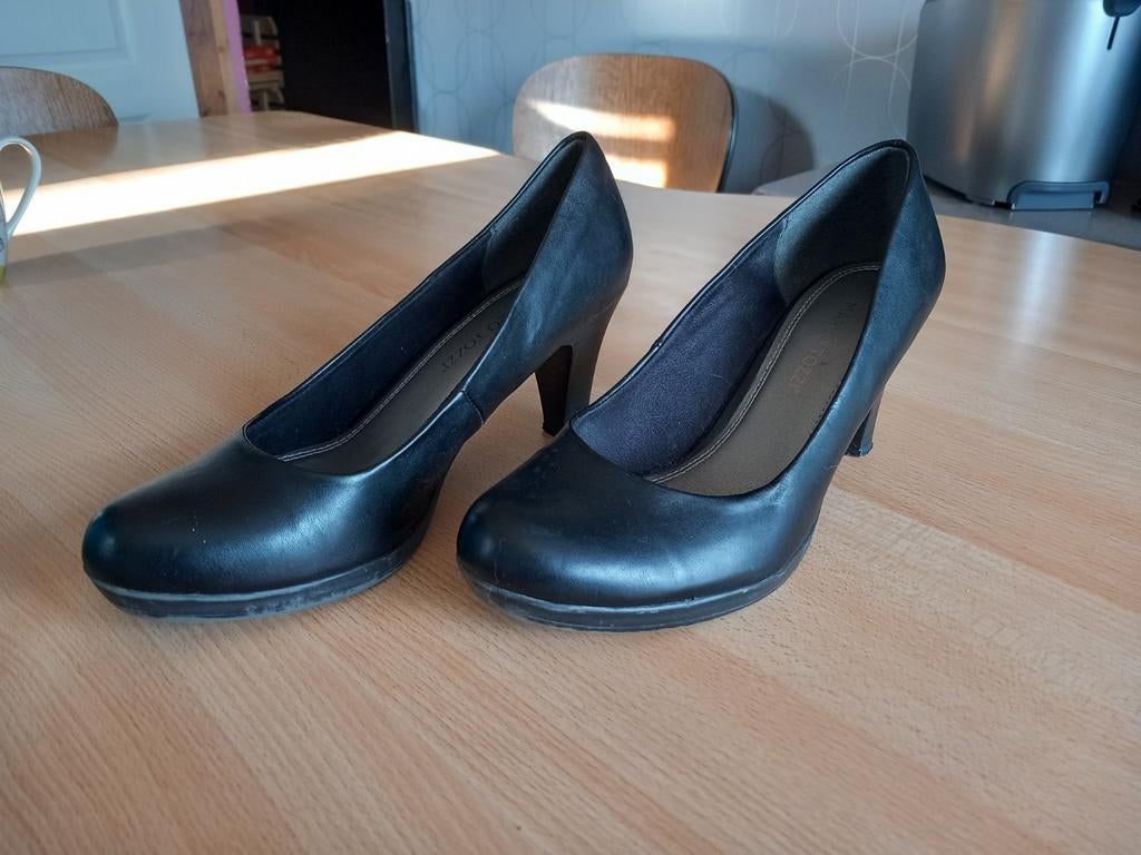 Chaussures 38, Kleding | Dames, Ophalen of Verzenden, Zo goed als nieuw, Zwart