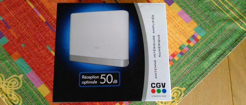Versterkte digitale binnenantenne CGV, Ophalen of Verzenden, Gebruikt