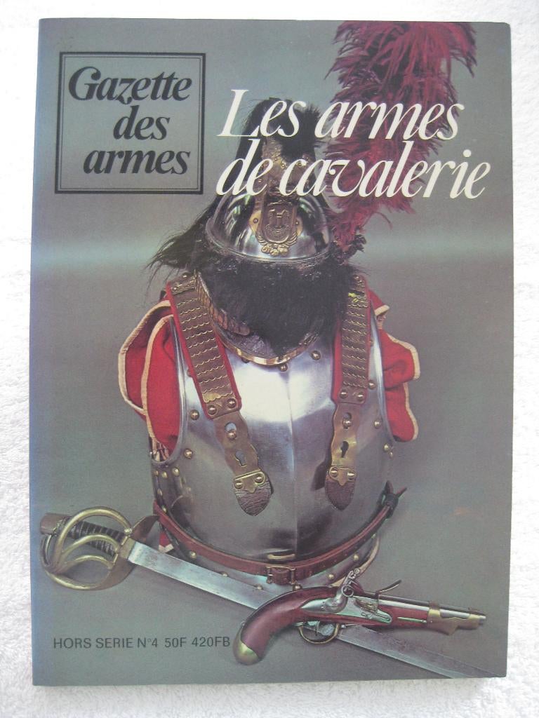 Militaria — cavalerie - 1977, Ophalen of Verzenden, Gelezen, Algemeen