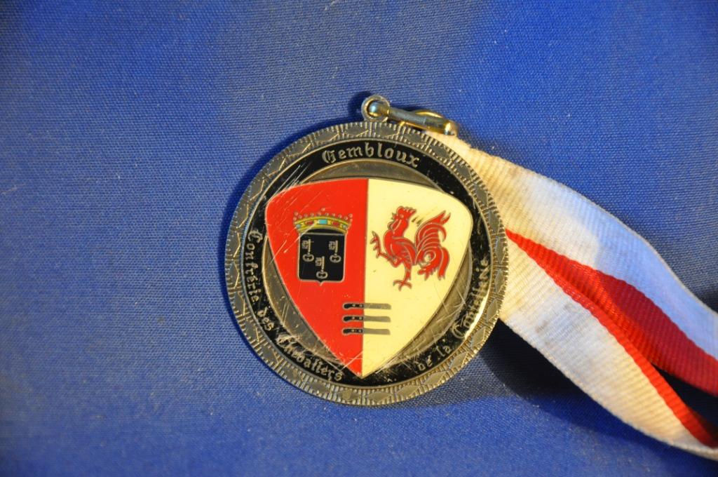 §  medaille confrérie chevaliers coutellerie gembloux, Enlèvement ou Envoi, Utilisé