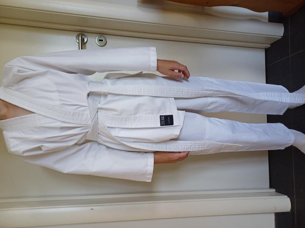 Karatepak voor 10-12 jarige, Sport en Fitness, Ophalen, Zo goed als nieuw, Karate