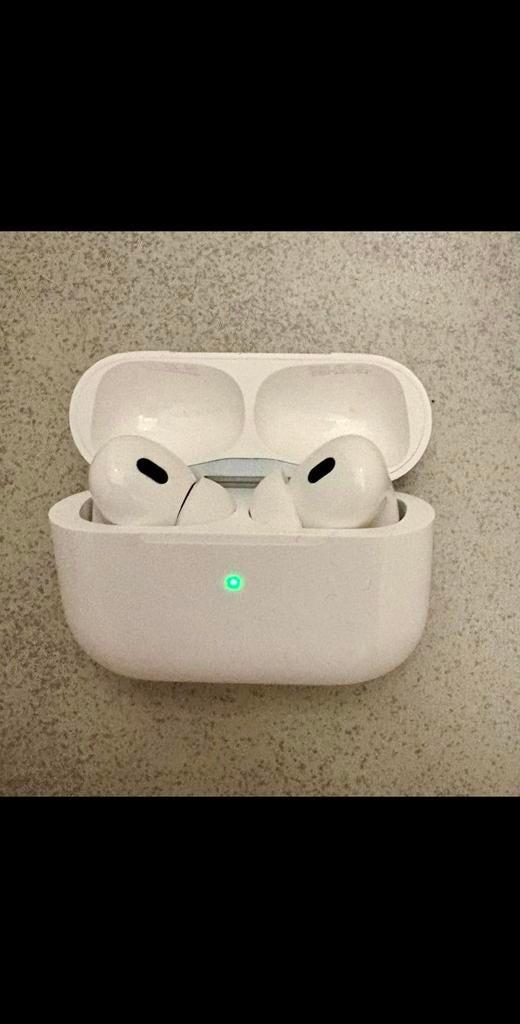 AirPods Pro (2e génération) + 2 étuis, Bluetooth, Enlèvement ou Envoi, Autres marques, Comme neuf