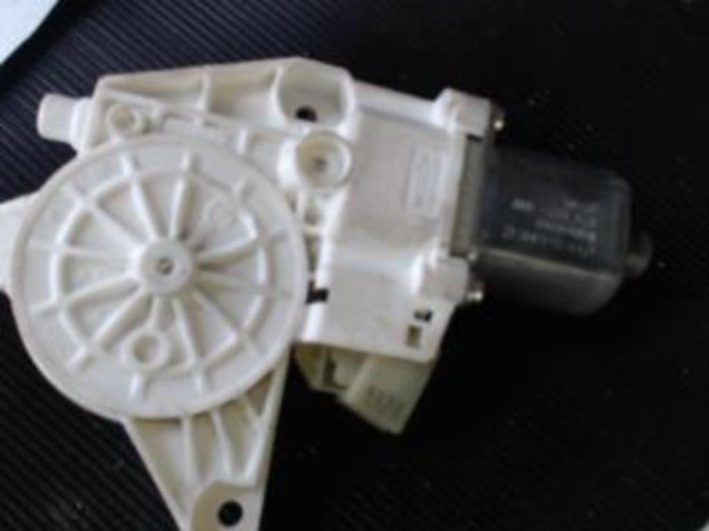 Moteur lève vitre avant droit Mercedes 2007-2010 LP/14277, Ophalen of Verzenden, Gebruikt