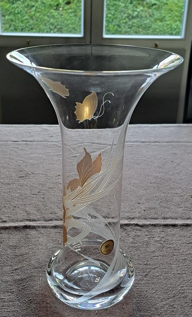 Vase Leonardo Huschenreuther, Enlèvement