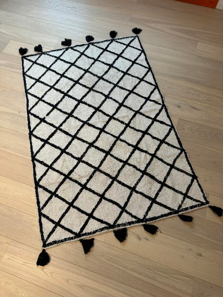 Tapijt 165x110cm, Huis en Inrichting, Verzenden, Zo goed als nieuw