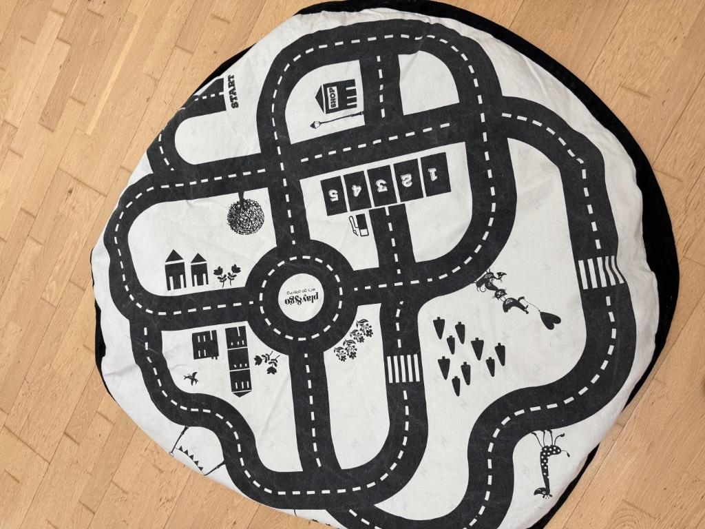 Play en go speelmat in auto design in prima staat, Kinderen en Baby's, Speelgoed | Speelkleden, Zo goed als nieuw, Ophalen of Verzenden