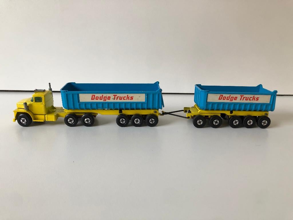 Matchbox Super Kings K-18 Dodge Truck met Trailer, Ophalen of Verzenden, Gebruikt, Bus of Vrachtwagen