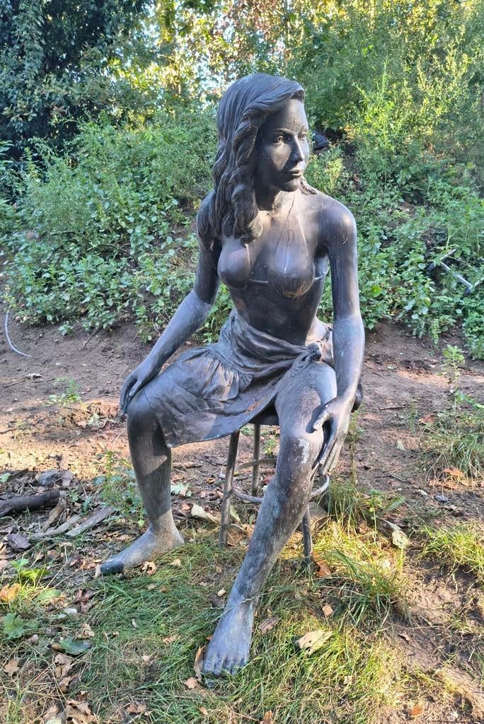 Prachtig Bronzen Beeld H134CM Zittende Vrouw Op Kruk, Jardin & Terrasse, Statues de jardin, Enlèvement
