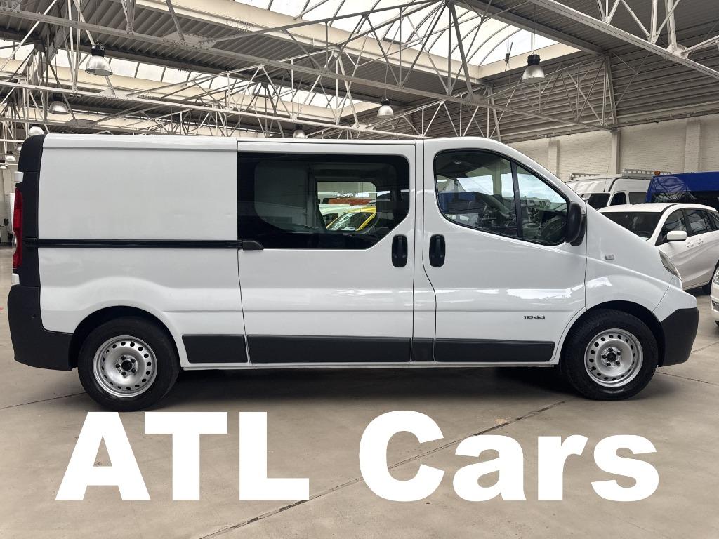 Renault Trafic 2.0 Diesel|Dubbele Cabine|Airco|Trekhaak, Voorwielaandrijving, Stof, Electronic Stability Program (ESP), 4 cilinders