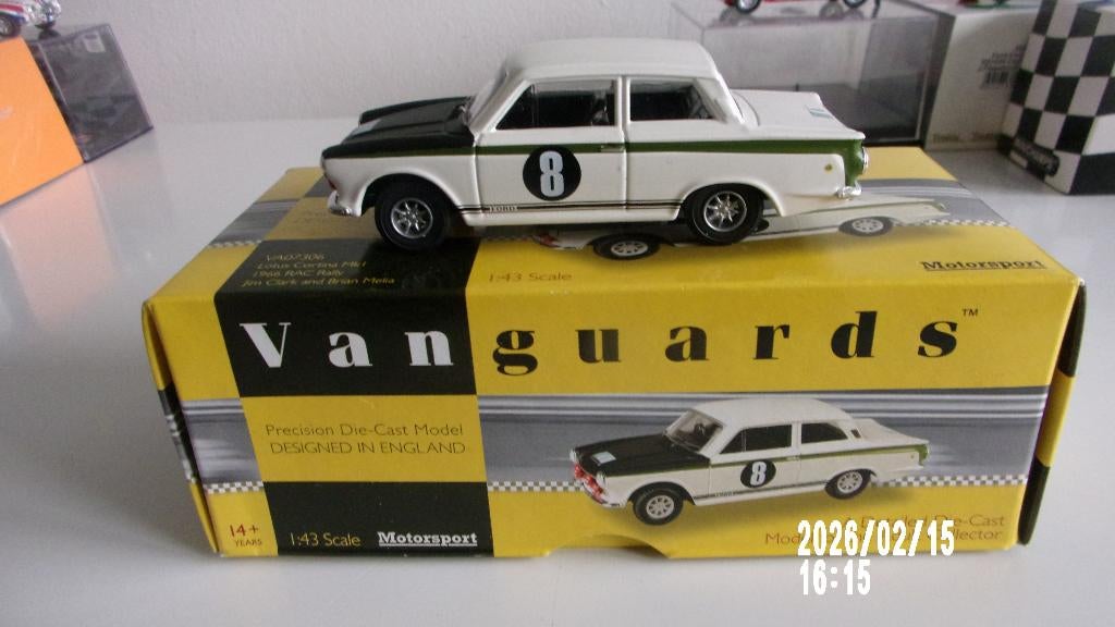 FORD CORTINA LOTUS MK1 1/43 JIM CLARK.VANGUARDS N712 / 1500, Hobby en Vrije tijd, Modelauto's | 1:43, Zo goed als nieuw, Auto