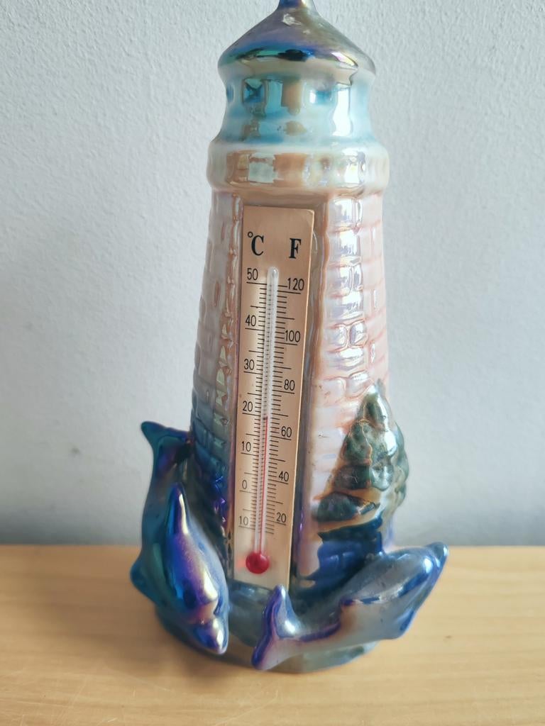 Kitsh vuurtorenthermometer in iriserend keramisch dolfijndec, Ophalen of Verzenden