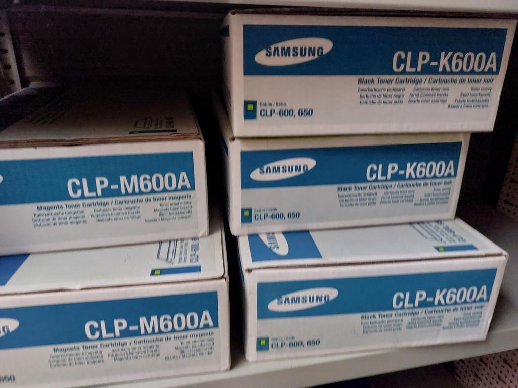 CLP-M600A;CLP-Y600A;CLP-K600A;CLP-C600A 14 stuks, Enlèvement ou Envoi, Neuf