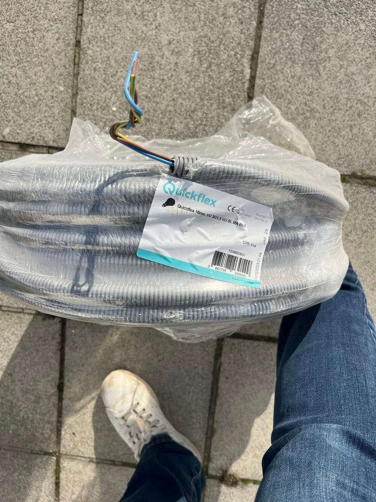Kabel, Enlèvement, Neuf
