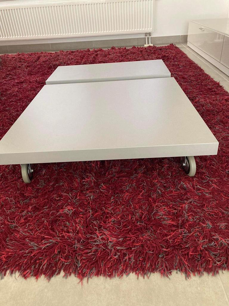 2 salontafels op wieltjes, Ophalen, Gebruikt