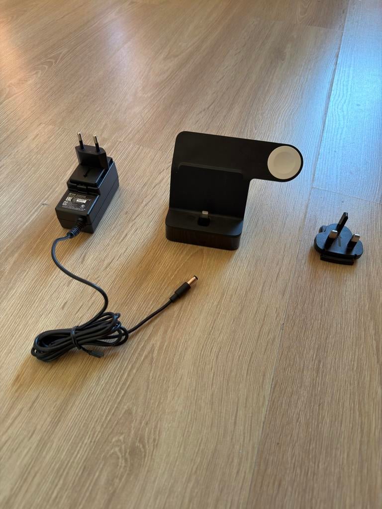 Belkin PowerHouse iPhone + Apple Watch, Ophalen, Gebruikt, Apple iPhone