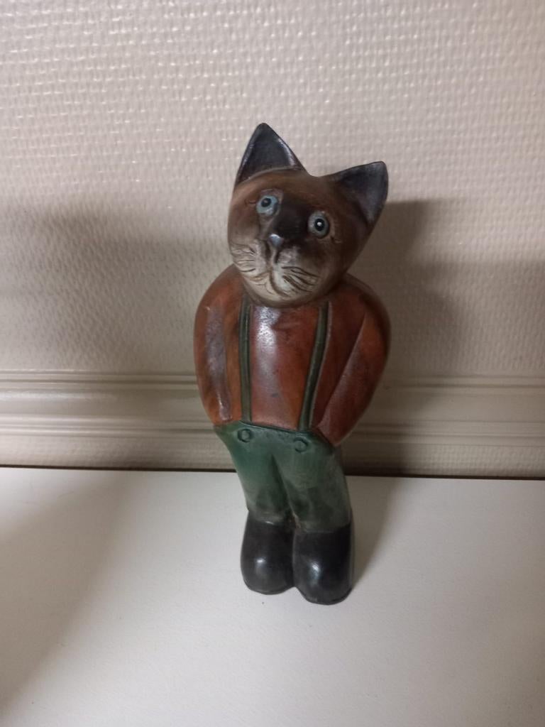 Poes in hout, Ophalen, Zo goed als nieuw