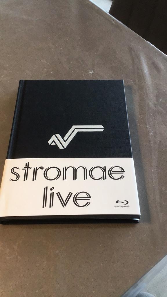 stromae : live (blu - ray), Enlèvement