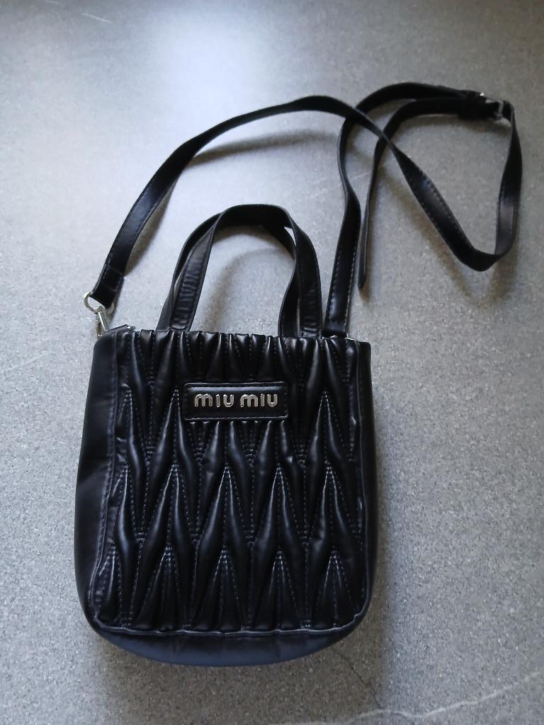 Nouveau sac à main Miu Miu pour femme, Enlèvement ou Envoi, Neuf, Noir, Sac à main
