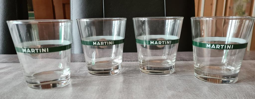 4 verres MARTINI, Enlèvement, Comme neuf, Verres et Verres à shot