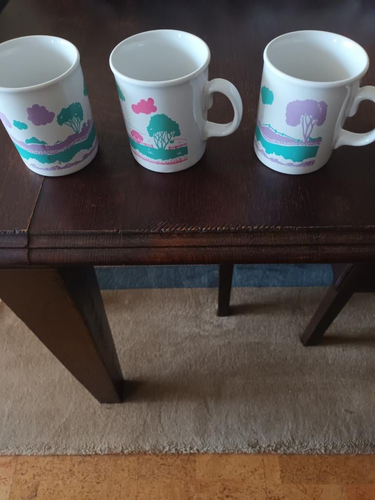 3 koffiemokken, Ophalen of Verzenden