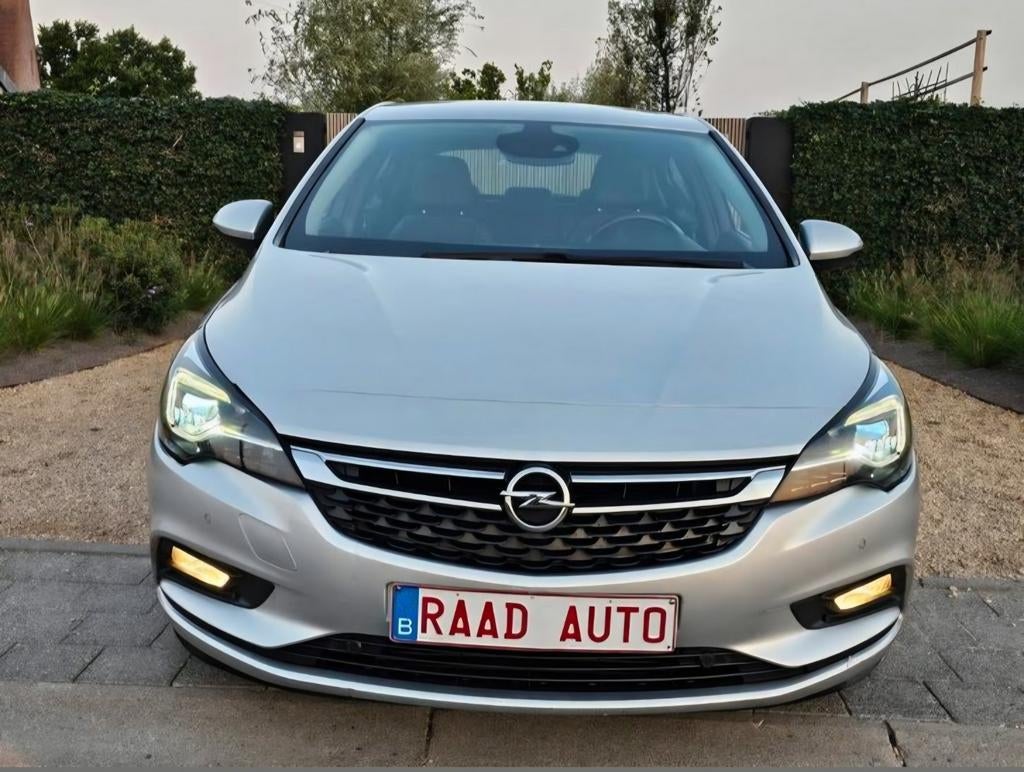 Opel Astra 1.4 essence/2017/130 000 km, Argent ou Gris, Achat, Euro 6, Entreprise