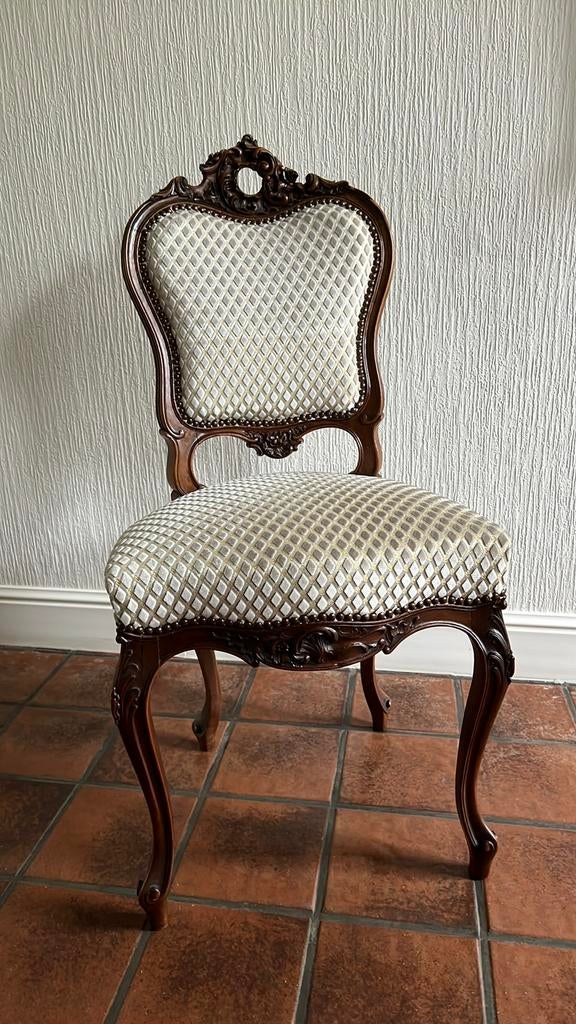 Belles chaises Louis Quinze anciennes., Enlèvement