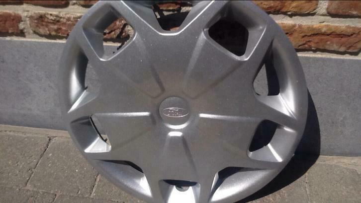 1 stuks FORD kunststof wieldeksel 15", Particulier, Te koop