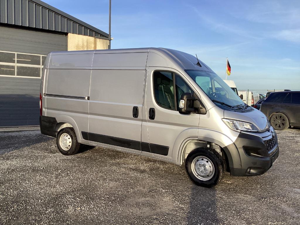 citroen jumper l2h2 140pk 2023 10km full/option 24950e ex, Autos, Argent ou Gris, Achat, Euro 6, Boîte manuelle
